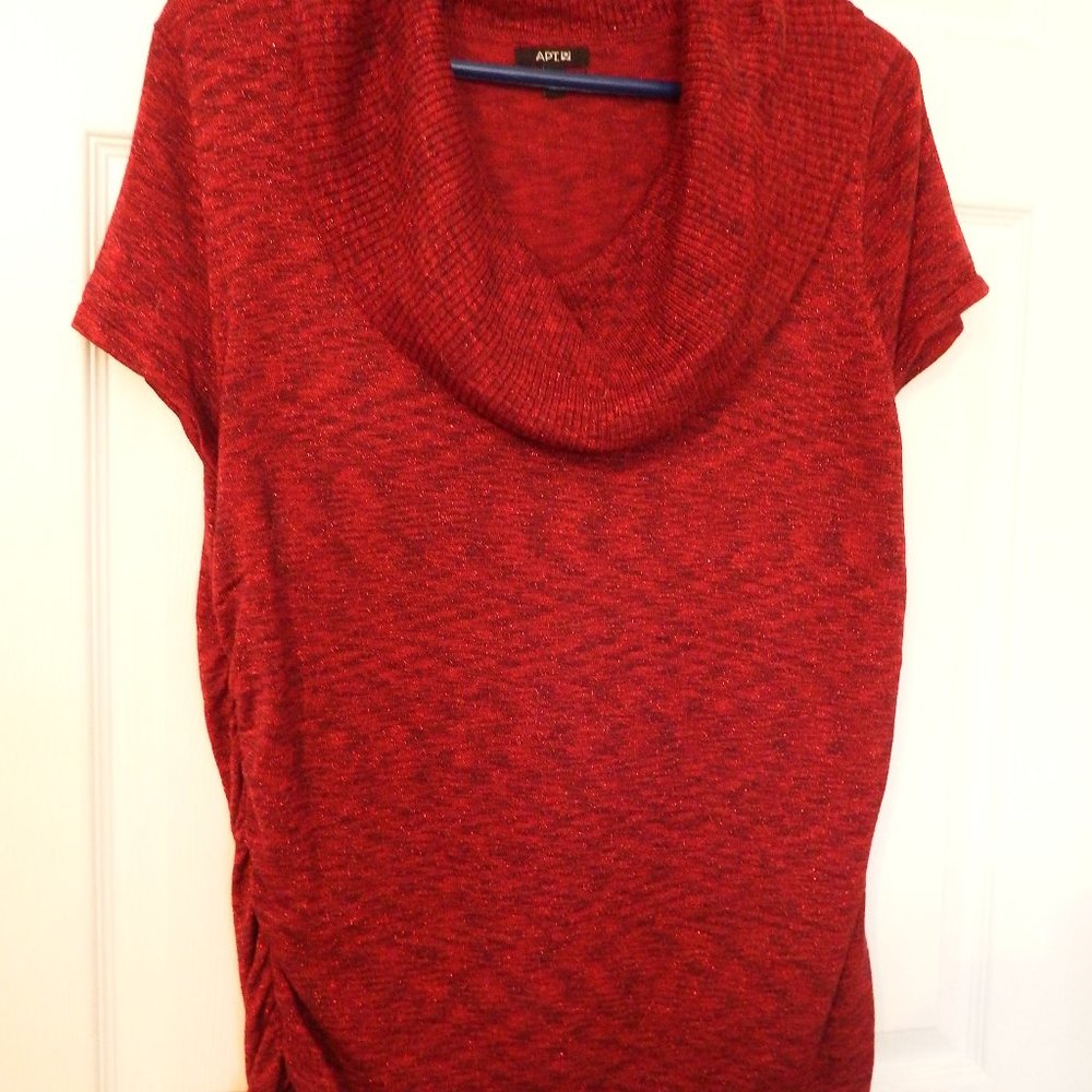 Apt 9 Women's Red short sleeve sweater with black belt Size XL